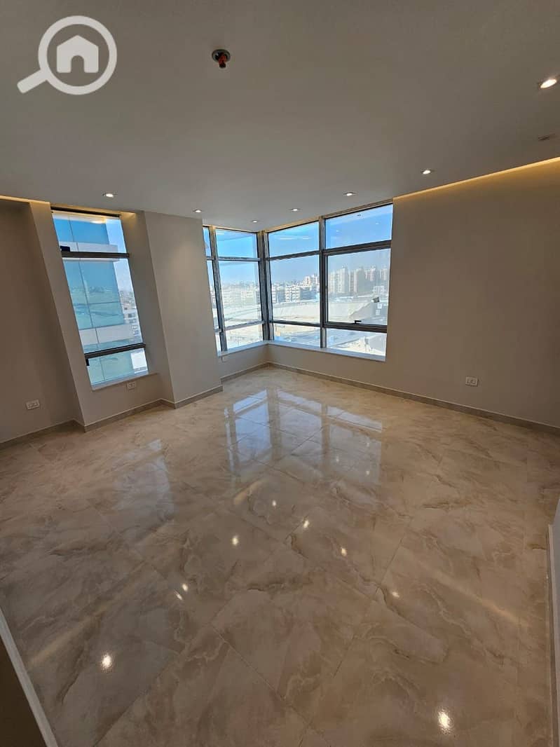 3 WhatsApp Image 2025-12-25 at 11.10. 11 PM. jpeg