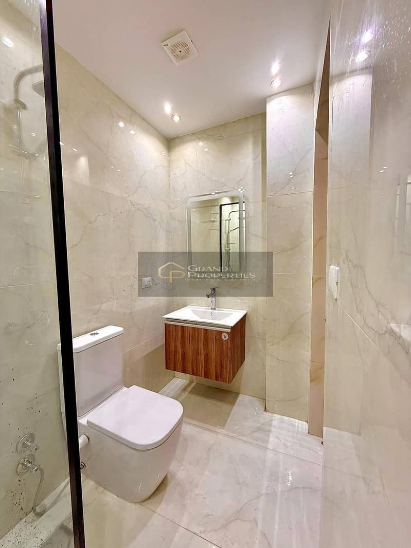 5 97d63b8f-c9be-418c-a4d8-3a261bacd4e3. jpg