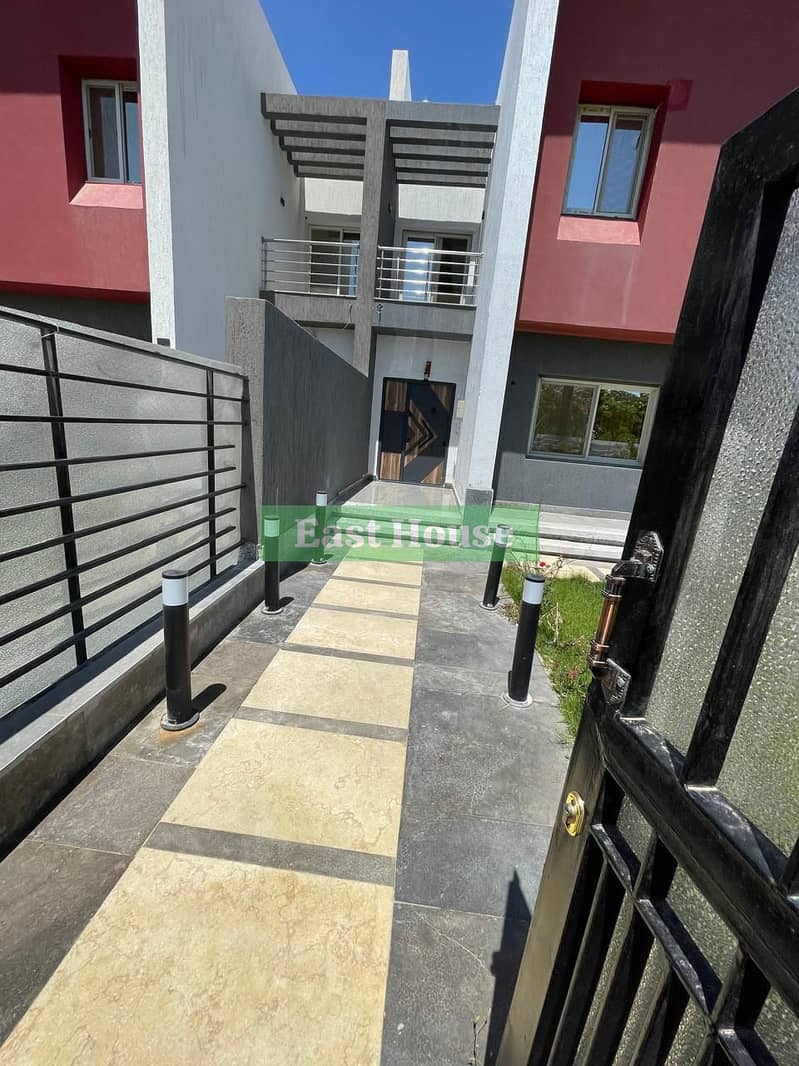 10 66d5f49d-3172-4d09-84da-34f561907d05. jpg