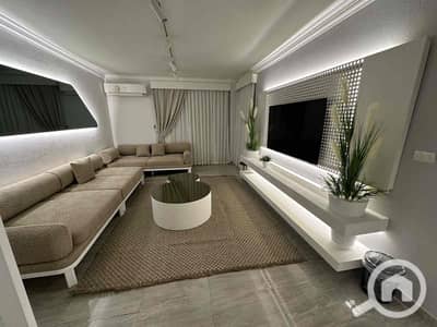 شقة 3 غرف نوم للايجار في الشيخ زايد، الجيزة - 526162de-5bc8-4918-aec0-eadb5b747cee. jpg