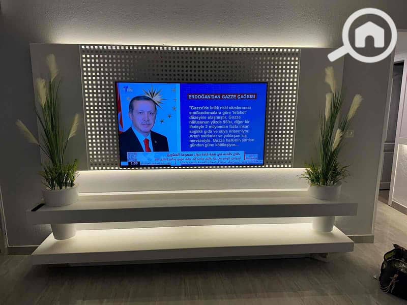 3 0452873f-2540-4b73-94dd-bc067f3ae26e. jpg