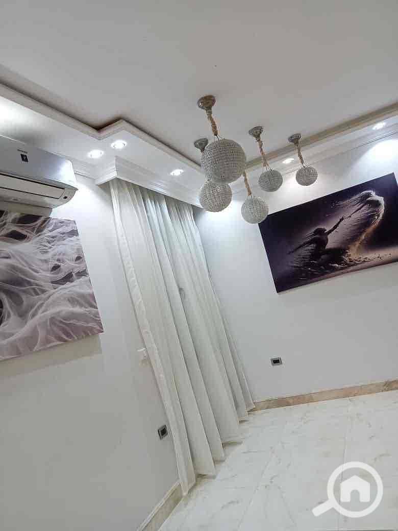 17 d75f64e2-fbab-4b9c-92fc-3a0dbea0603a. jpg