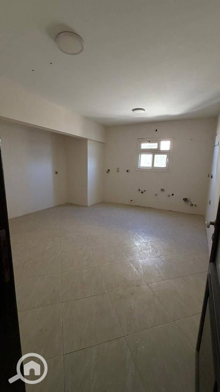 2 b201cb16-f03d-4adf-9e16-09568b551eca. jpeg