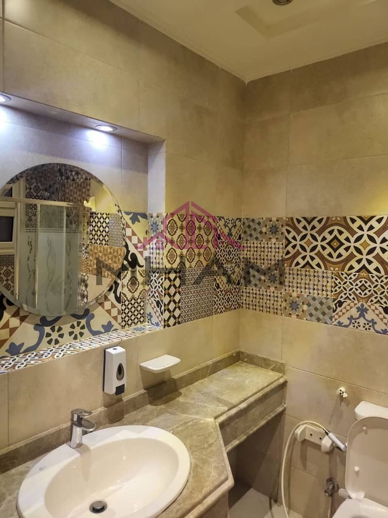 34 photo_5960686700545641456_y. jpg