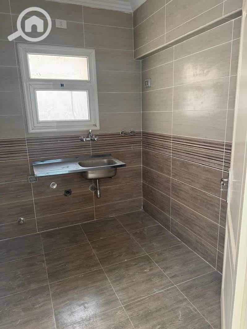 8 9196c57d-d31e-44e4-b913-79dbf532b770. jpeg