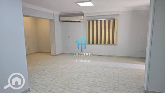 مکتب  للايجار في مصر الجديدة، القاهرة - 01118063666 - 2026-01-03T220616.976. png