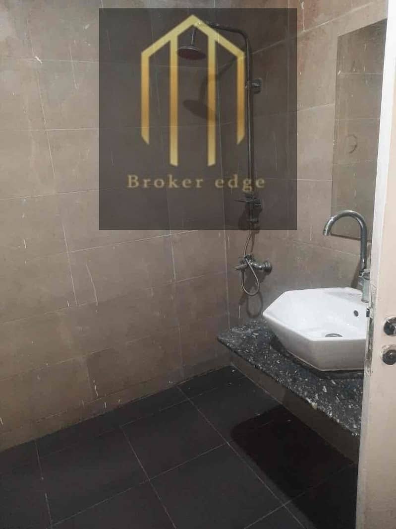 6 e49cd4f2-3970-4c08-b01b-36c1a44f3f38. jpg