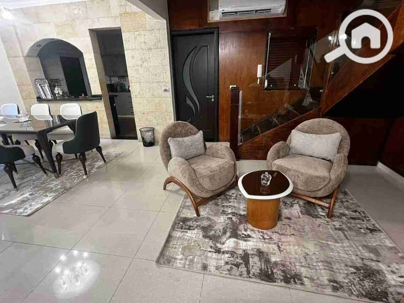 1000598525. jpg 1000598525. jpg