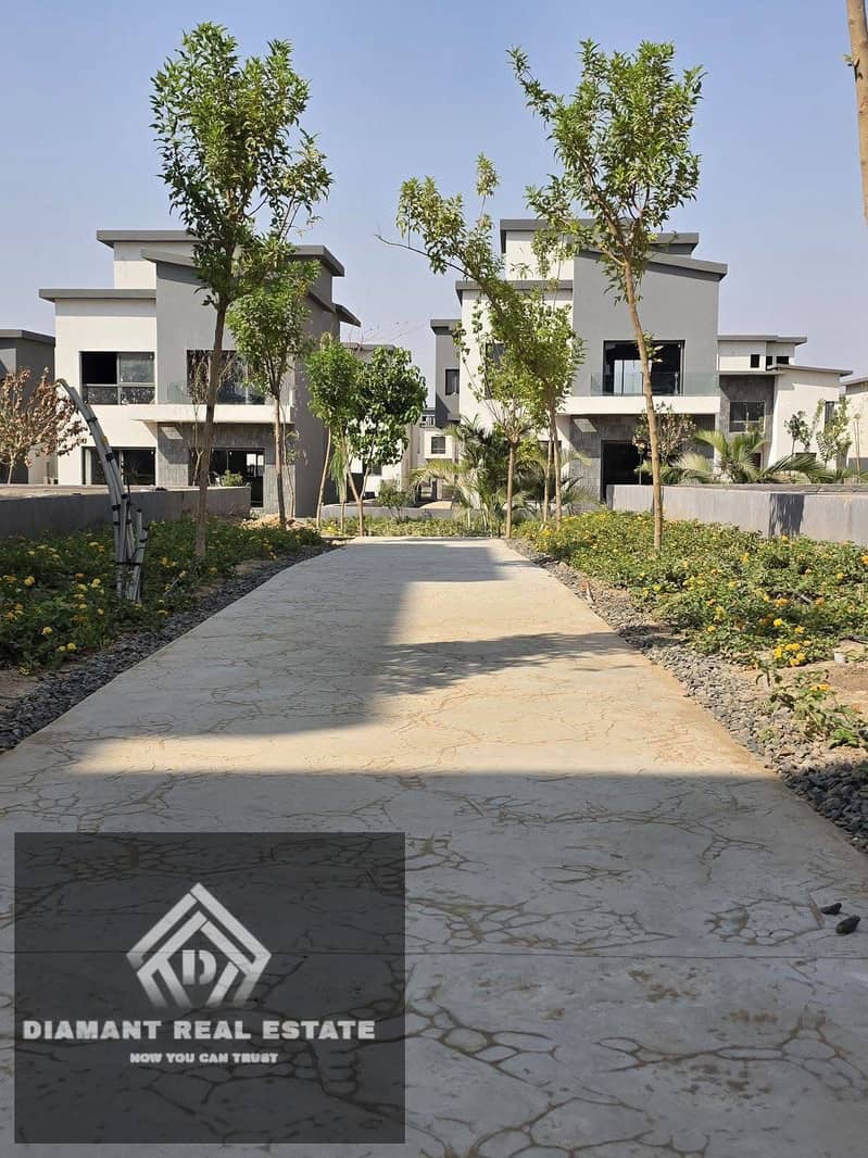 7 30b67f47-6a59-4f45-85ab-85e221c053d4. jpg