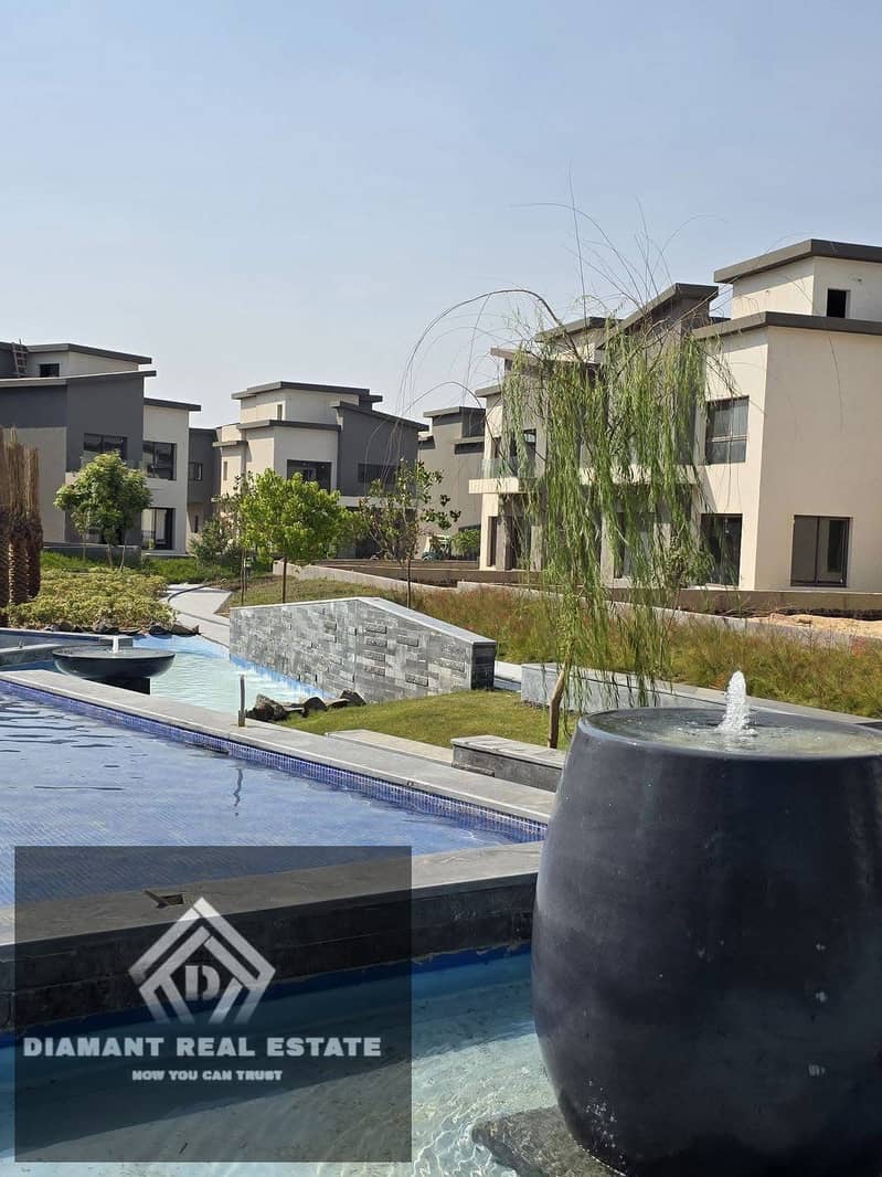 9 d6f537ad-9c10-4c5f-be12-89aa473d4f33. jpg