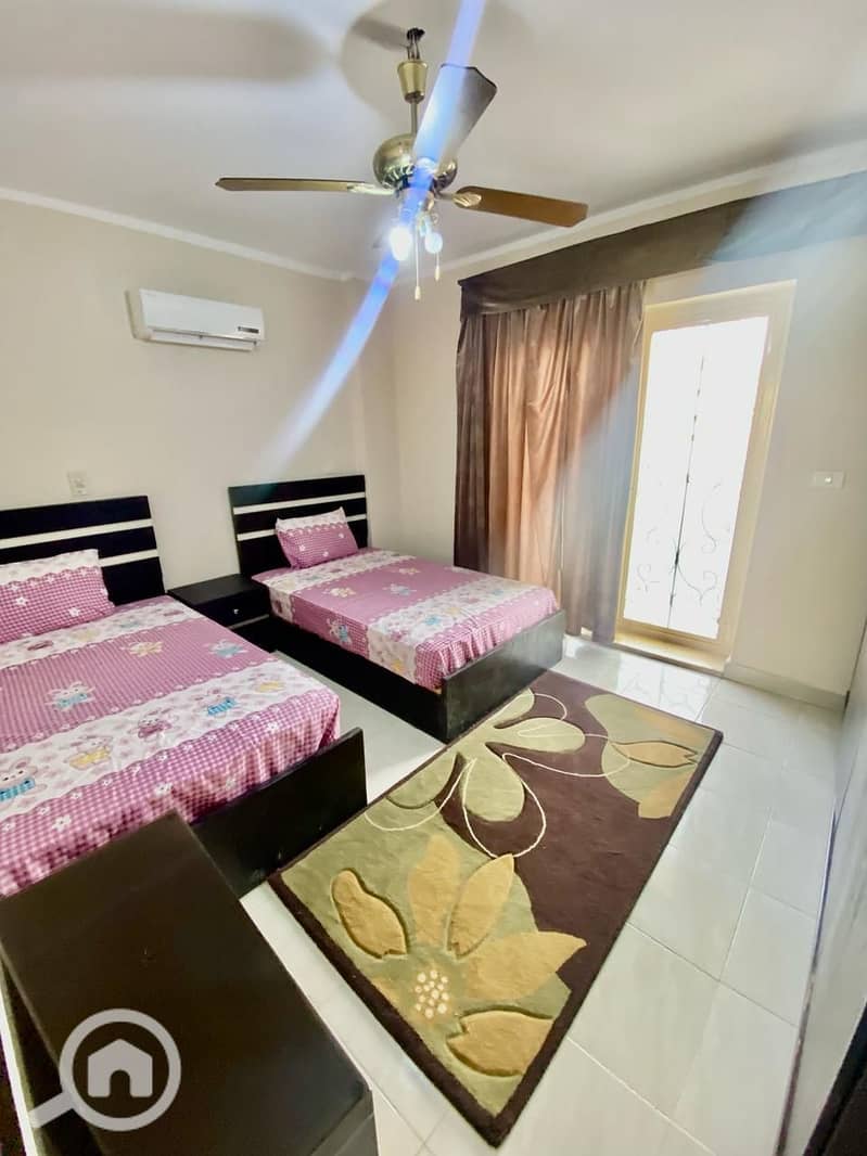 4 4df232d8-c58a-4949-8e9c-01d21f47f9e1. jpeg