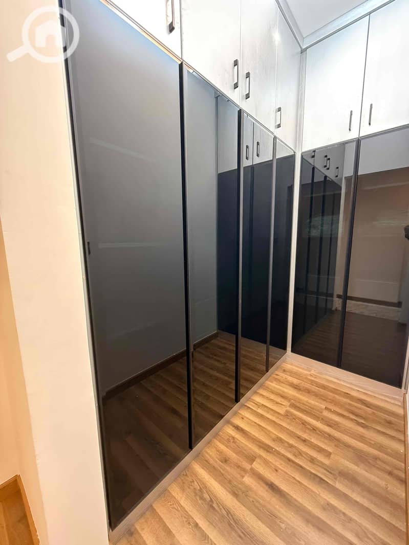 11 53903047-c841-403d-a93a-95a44951da08. jpg