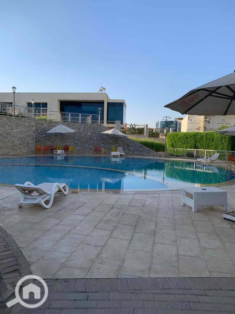 17 610b7376-747a-45d2-814c-e6fb2c1f3ebc. jpg