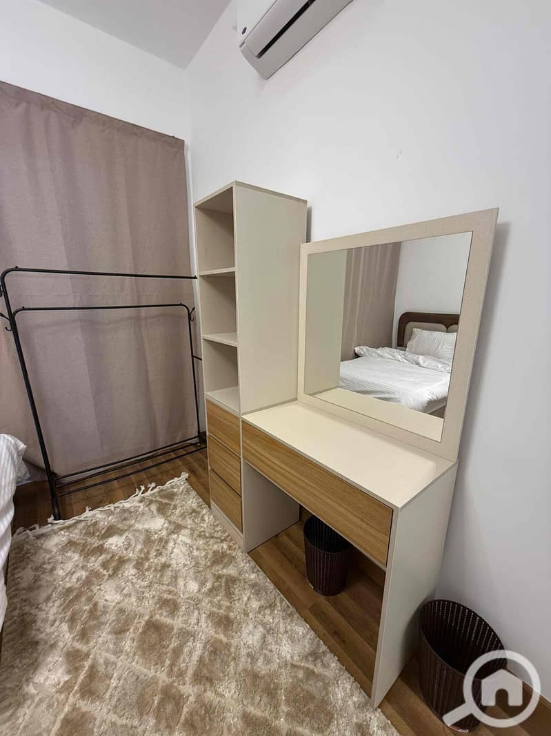 18 18911e54-e8d2-49b3-96c6-cd450eb93e2c. jpg