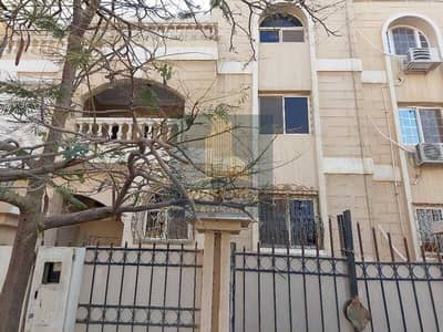 توين هاوس 4 غرف نوم للايجار في 6 أكتوبر، الجيزة - 0001f8f7-13c0-44eb-9962-8cc2f01ba416. jpg