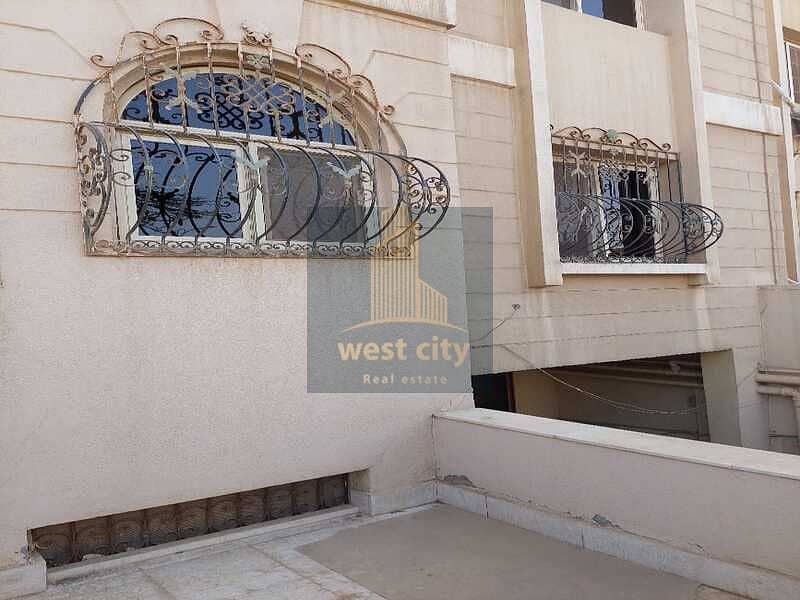 3 09f05eac-9541-44f5-975b-3af2f2af9d33. jpg