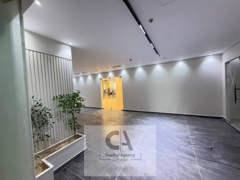 7 3a02e143-bbc6-4502-bed7-fed03b6254a4. jpg