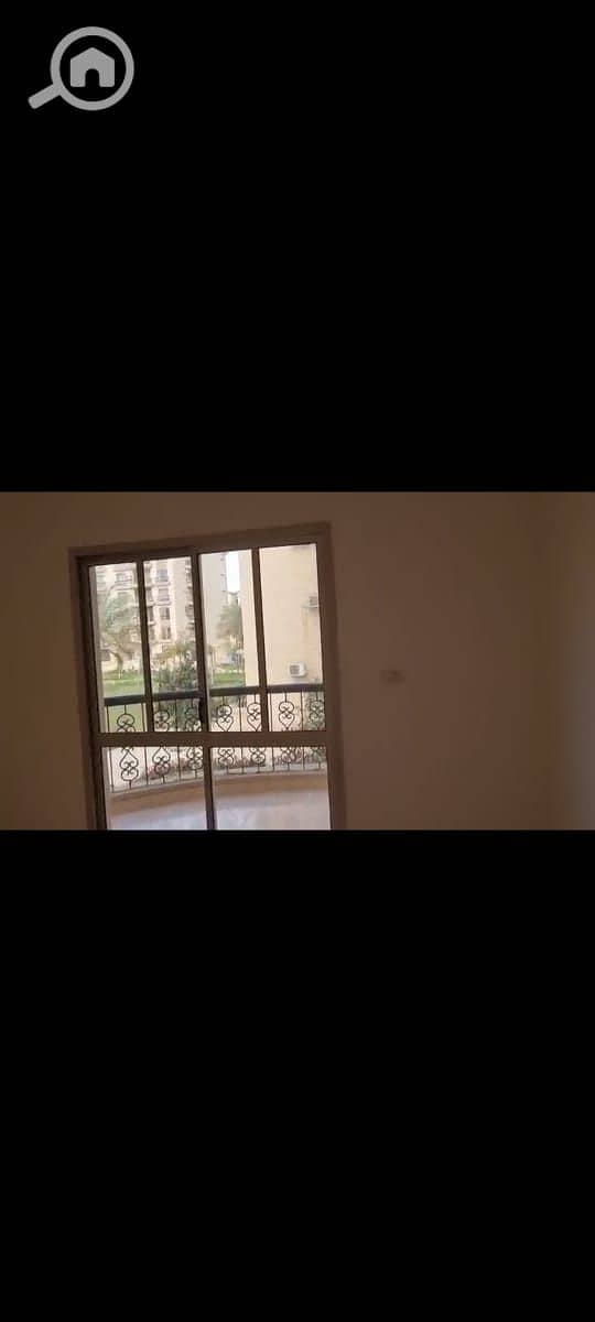 4 35f69e48-da7d-4687-b907-7242cef55b0b. jpeg