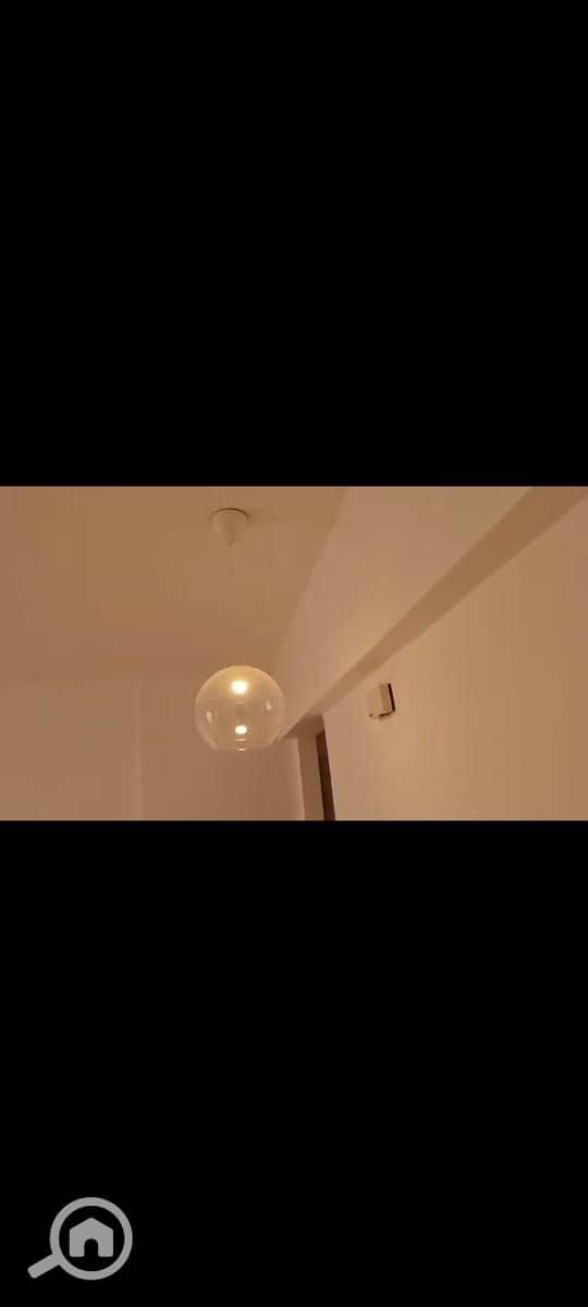 10 163878f6-75b6-45b0-88d1-78a1caece1a7. jpeg