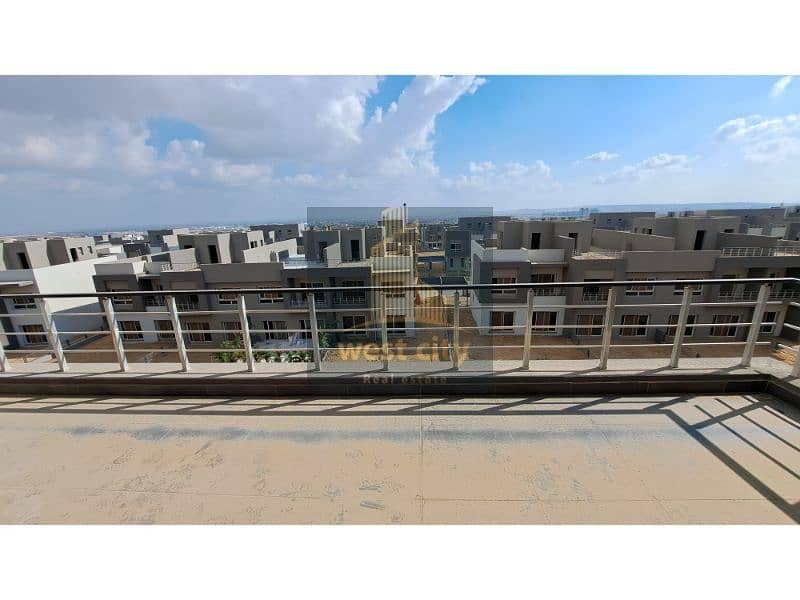 7 a522bd3e-97f3-4d43-98c6-6a6fb6408792. jpg