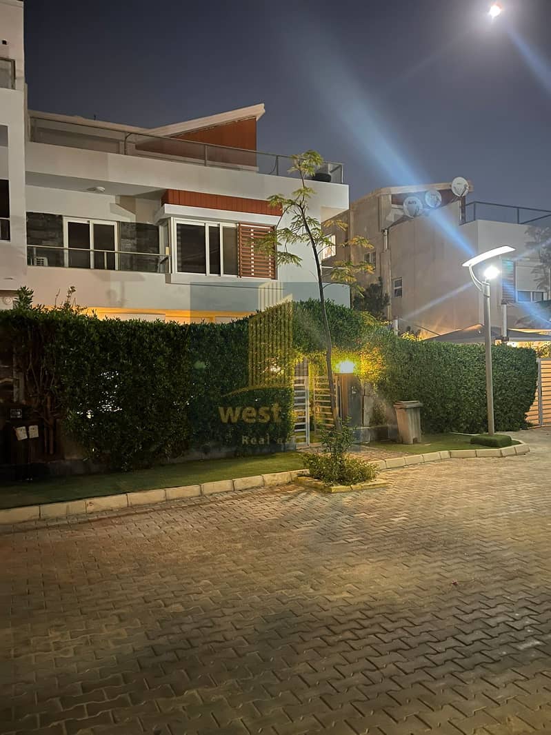 11 WhatsApp Image 2022-11-08 at 10.04. 53 PM. jpeg