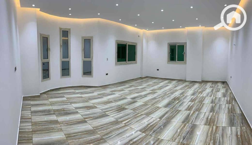 4 4a01f739-e28a-4770-8be8-c1e5d6251964. jpg