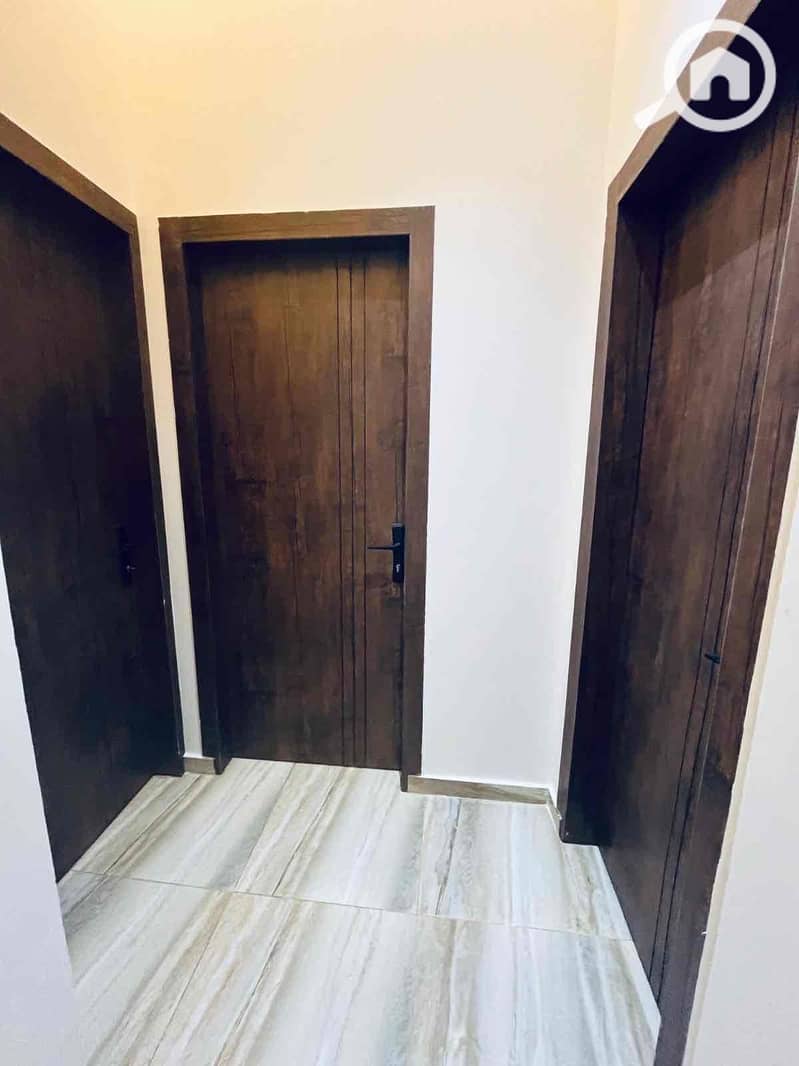 9 68065e2b-ec29-40f4-bd45-29f4545e8840. jpg