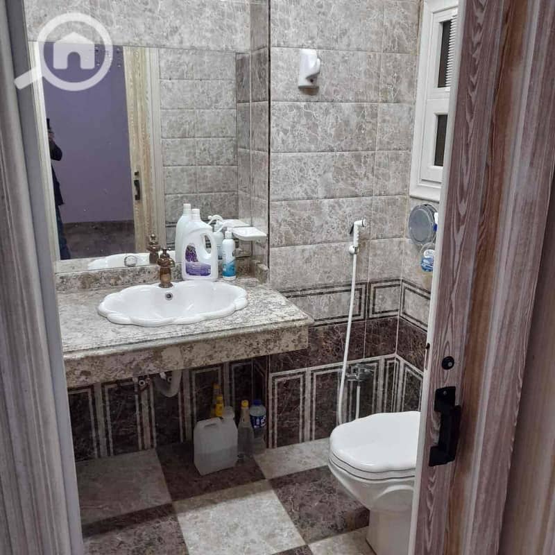 10 e451ee2b-e04f-41ef-a825-11bed0ae4530. jpg