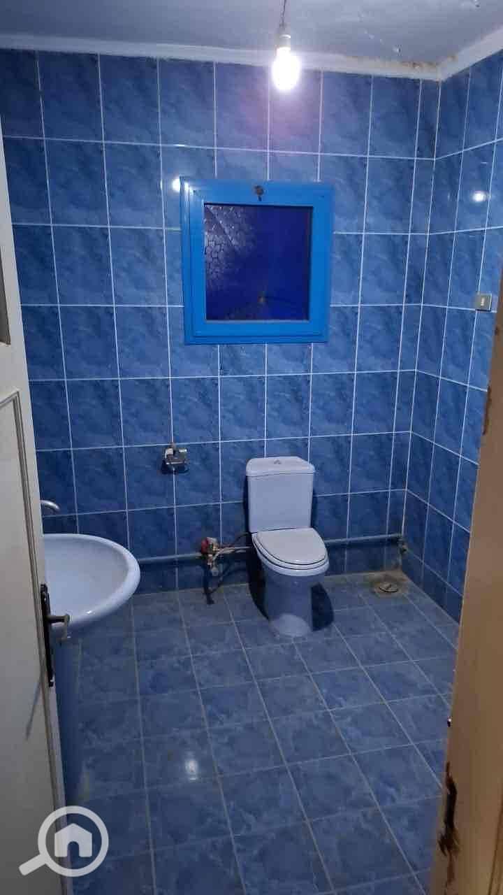 4 1653ce0f-9976-45c7-be9e-b989e2d0ce14. jpg