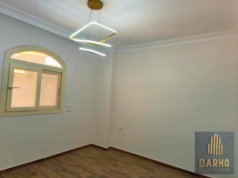 4 b2615e72-1128-4b5e-ab00-069a80777f65. jpg