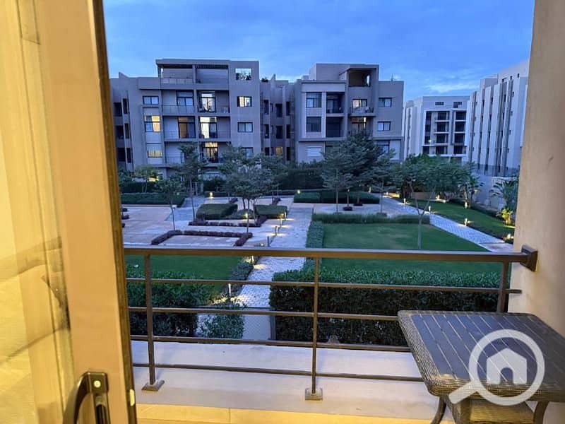 e8211027-ce81-4a9f-911f-6ae92af37f79. jpg e8211027-ce81-4a9f-911f-6ae92af37f79. jpg