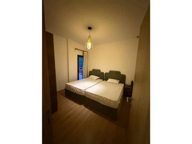 4 6a226a19-9af4-4436-a495-ff920a06d107. jpg