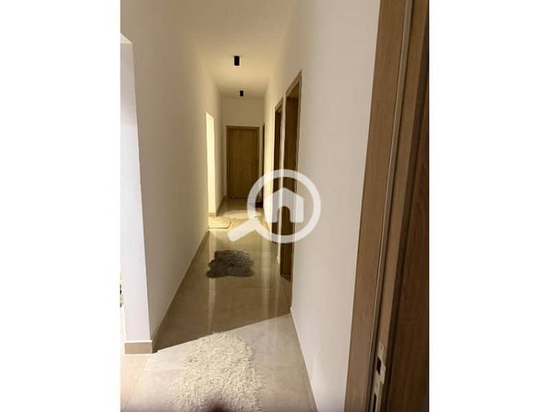 7 bad91b12-9848-4128-b048-92b0dc190993. jpg