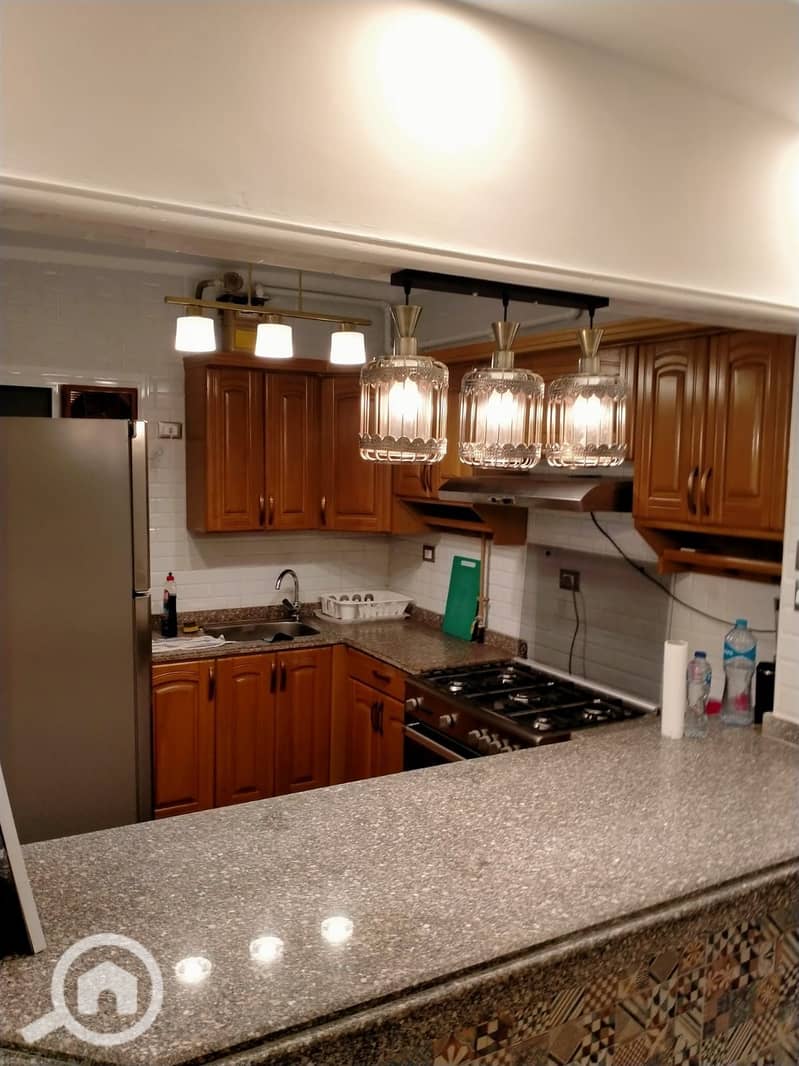 6 e9984ad9-9b4d-4c32-8586-d608cc63aeb6. jpeg