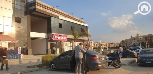 محلات تجارية  للايجار في مدينة الشروق، القاهرة - 20251225_155642. jpg