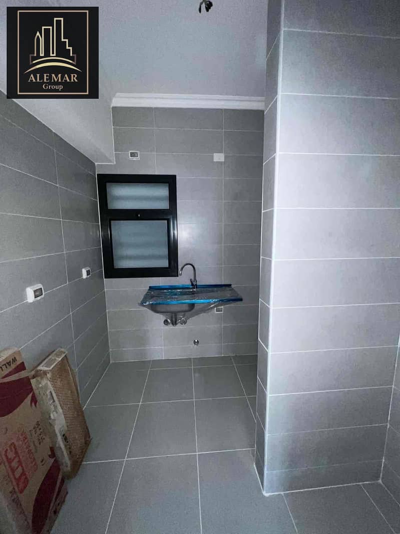 7 c33d4082-1e09-46f0-a90e-92ce06334f44. jpg