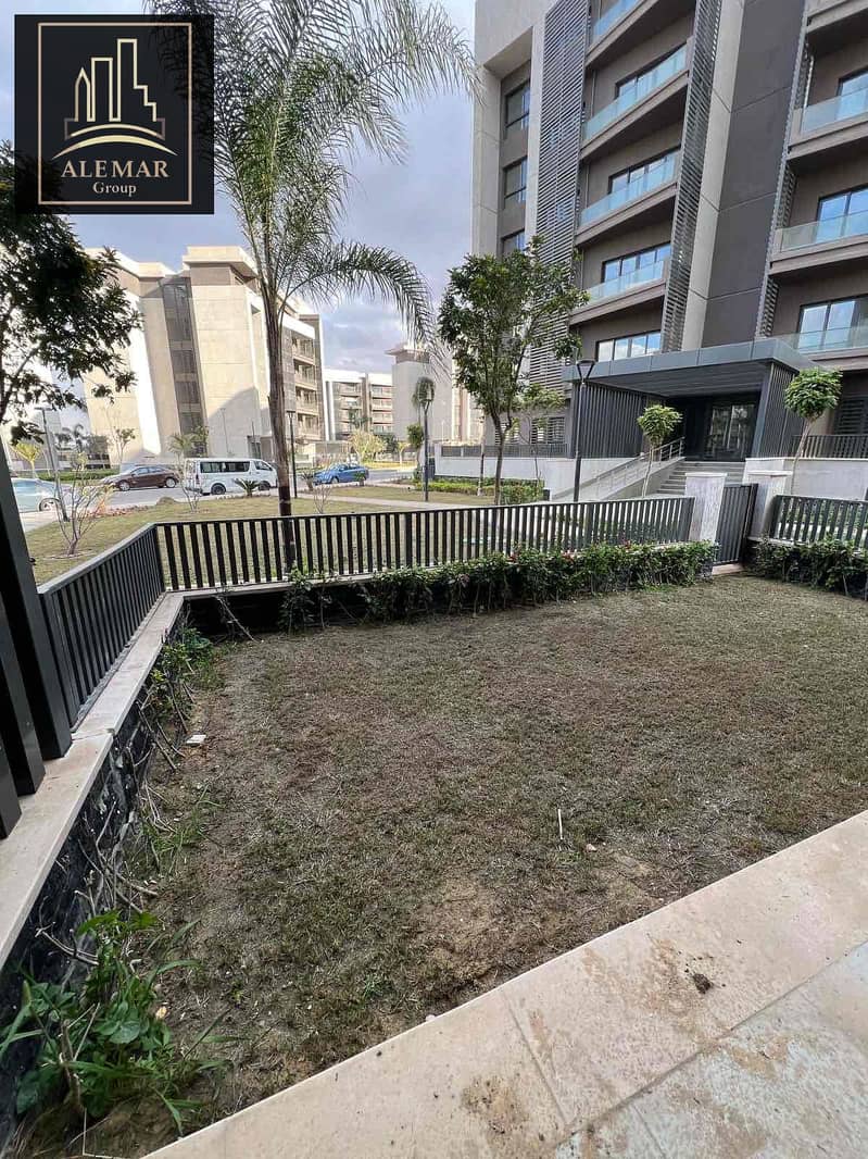 9 1881eb8a-ef55-430b-a682-b1d15b01da59. jpg