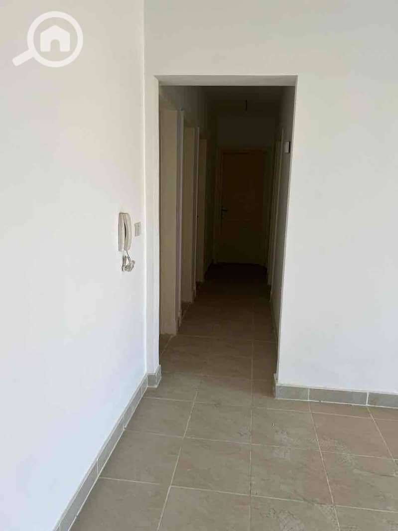 4 fd076c5c-32b6-4e26-af11-74957103ca2e. jpg