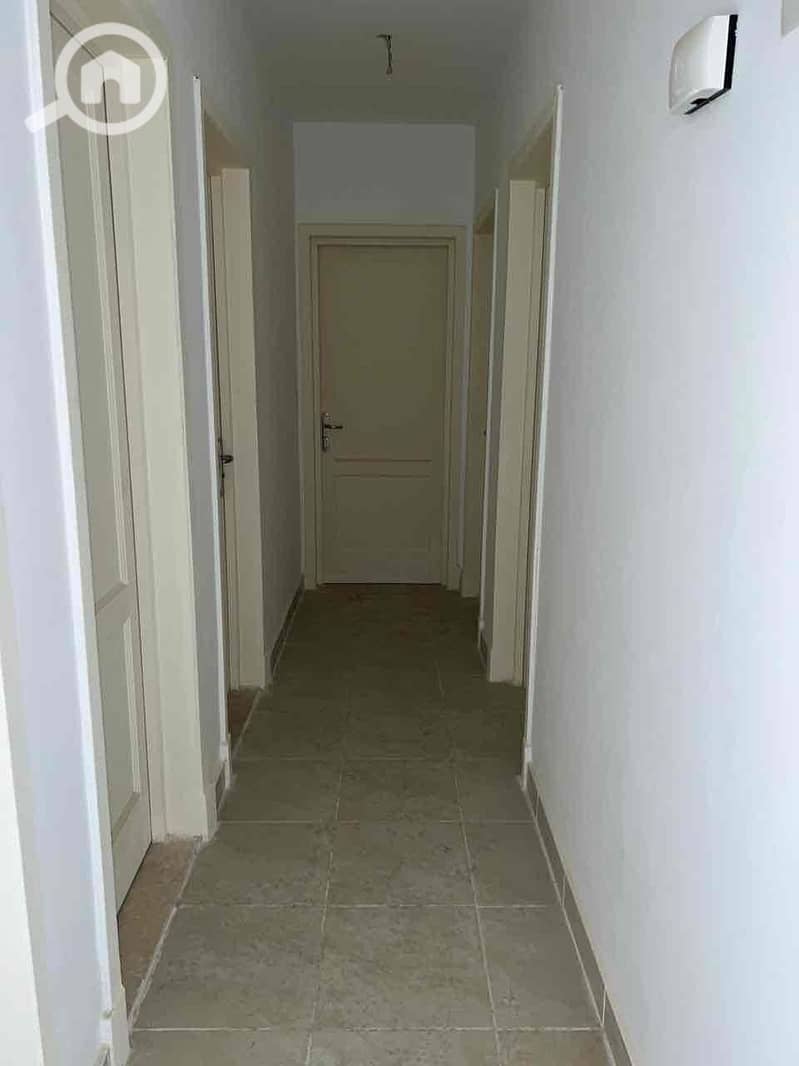 9 f9d856e4-cc3f-494b-8fa6-83adb4557da2. jpg