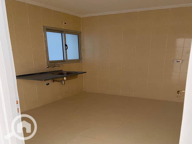 8 ab7c3671-d29c-485c-a3a2-df530f7c63f0. jpeg