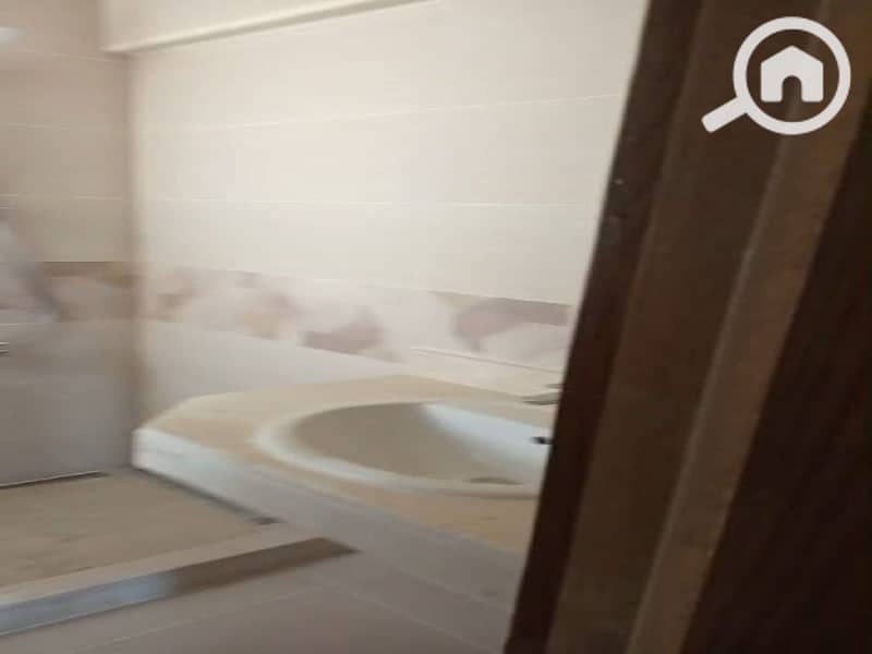 6 54489711-4f34-466f-a932-e43966a2a9d8. jpg