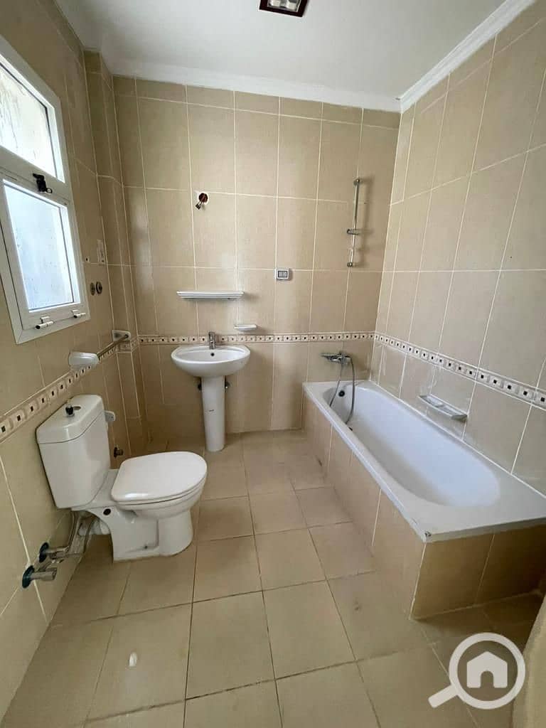 8 37d4b229-3754-41e4-ac53-ac401c46e7b9. jpg