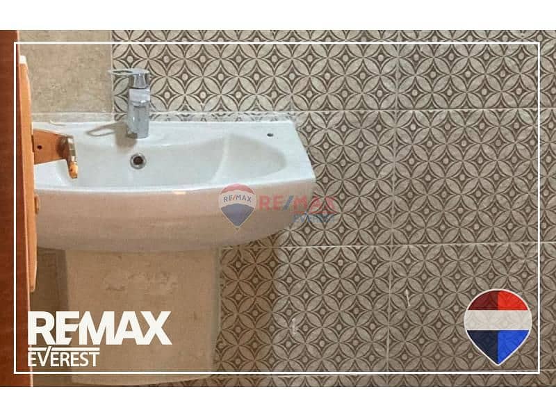 8 2256592b-7a8f-45d9-af79-b0c26be7d091. jfif. jpg