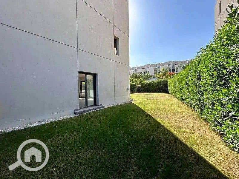 11 30776391-800x600. jpg