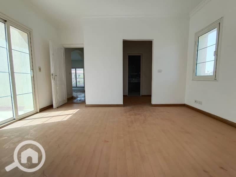 8 0140f735-c5e7-4222-8693-ec632ce35037. jpg