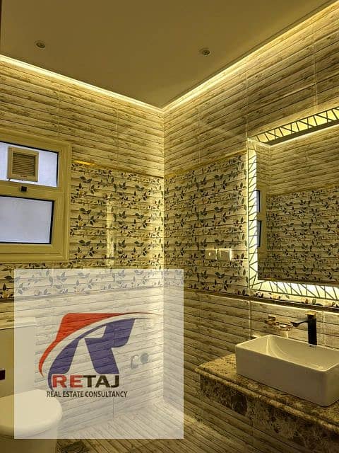 11 4c817475-9c91-437a-b899-e13e7fb41033. jpg