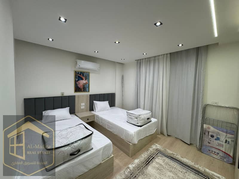 2 75d66108-39b4-42c4-b9ec-9ee5c44c7e90. png