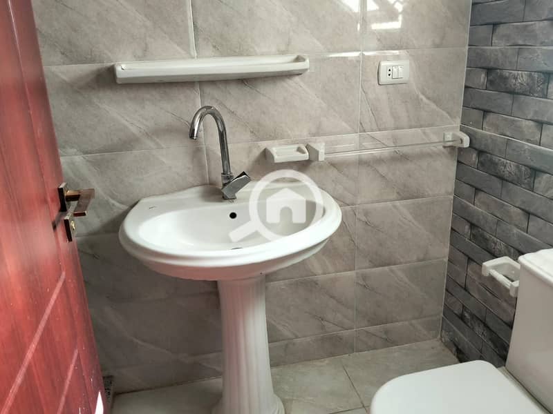 12 WhatsApp Image 2026-01-04 at 11.47. 47 (4). jpeg