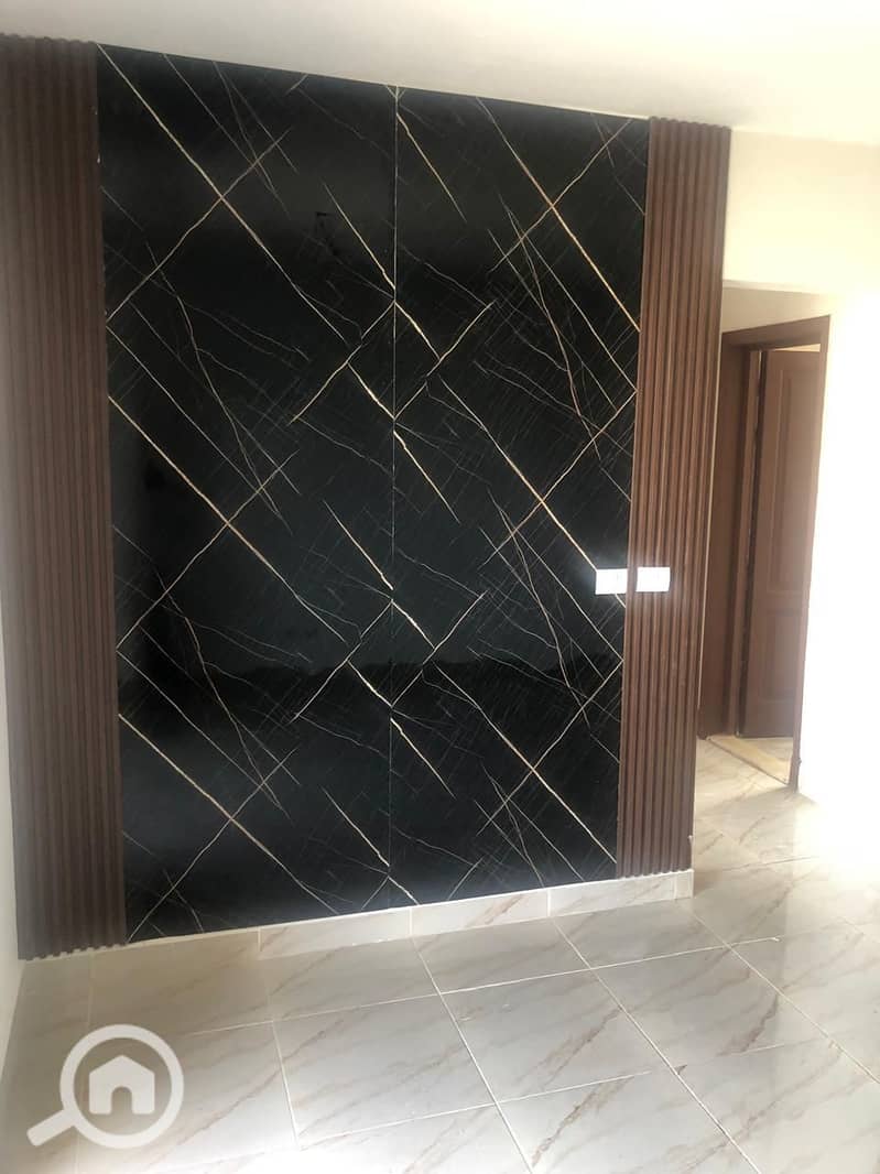 8 be5314ff-d214-41ae-a981-9308b8bf880d. jpg