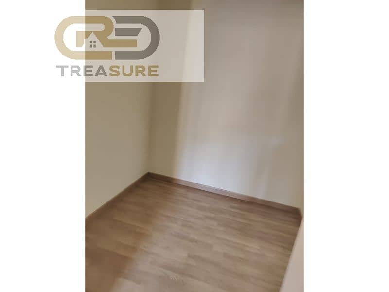 10 WhatsApp Image 2026-01-04 at 12.04. 18 PM. jpg